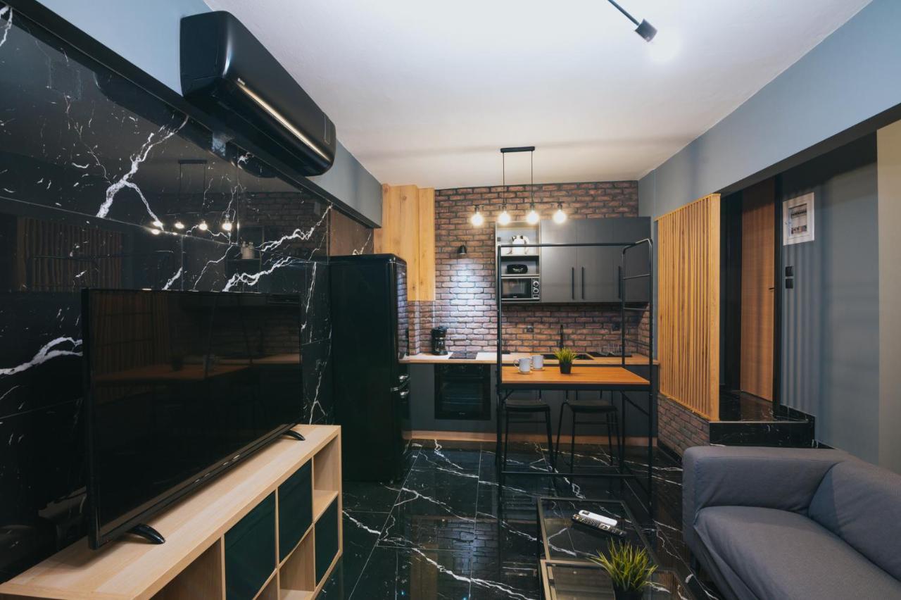 New Modern Ground Floor Apartment By The Sea Salonic Exterior foto